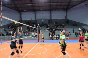 Foto - CAMPEONATO MUNICIPAL DE VÔLEI FEMININO 