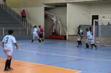 Foto - CAMPEONATO POPULAR MUNICIPAL DE FUTSAL FEMININO