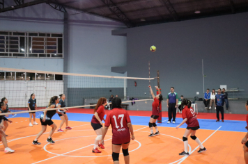 Foto - CAMPEONATO MUNICIPAL DE VÔLEI FEMININO 