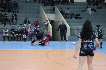 Foto - CAMPEONATO POPULAR MUNICIPAL DE FUTSAL FEMININO