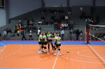 Foto - CAMPEONATO MUNICIPAL DE VÔLEI FEMININO 