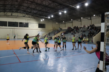 Foto - CAMPEONATO MUNICIPAL DE HANDEBOL FEMININO