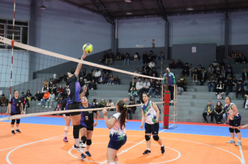 Foto - CAMPEONATO MUNICIPAL DE VÔLEI FEMININO 
