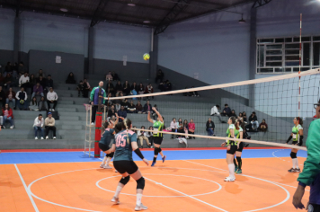 Foto - CAMPEONATO MUNICIPAL DE VÔLEI FEMININO 