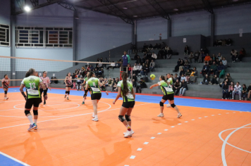 Foto - CAMPEONATO MUNICIPAL DE VÔLEI FEMININO 