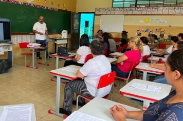 Secretaria de Educação de Piraí do Sul realiza formação para cozinheiras e auxiliares de cozinheiras