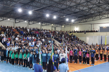 Emoção e celebração marcam a abertura dos Jogos Escolares do Paraná em Piraí do Sul