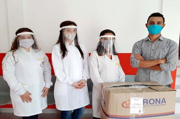 Secretaria de Saúde recebe doação de máscaras Face Shields