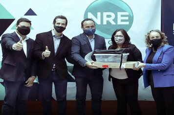 Estado entrega kits de robótica para o Colégio Estadual Jorge Queiroz Netto de Piraí do Sul.