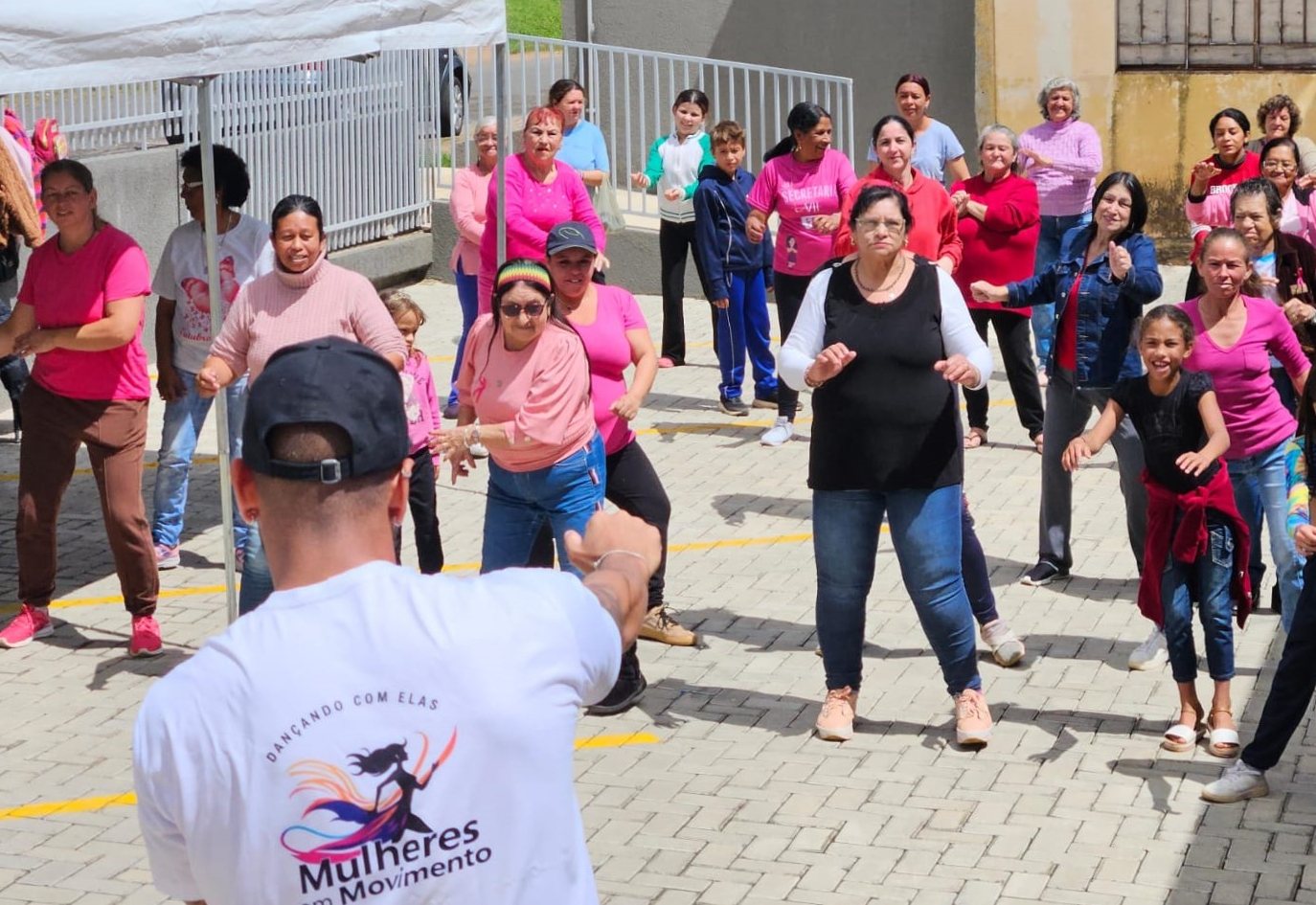 Projeto “Dançando com Elas – Mulheres em Movimento” promove integração e fortalecimento feminino por meio da dança