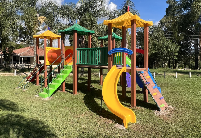 Prefeitura Municipal de Piraí do Sul cloncuí instalação de novos Playgrounds 