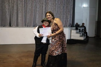 Foto - FORMAÇÃO DOS ALUNOS DE DANÇA GAÚCHA