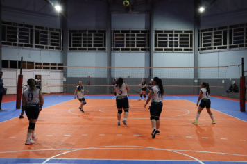Foto - CAMPEONATO MUNICIPAL DE VÔLEI FEMININO 