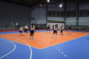 Foto - CAMPEONATO MUNICIPAL DE VÔLEI FEMININO 