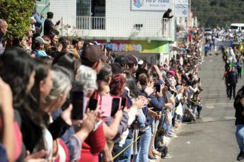 Foto - Desfile Cívico -  Comemoração do Bicentenário da Independência do Brasil 