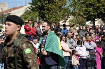 Foto - Desfile Cívico -  Comemoração do Bicentenário da Independência do Brasil 