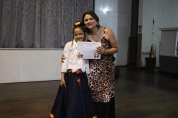 Foto - FORMAÇÃO DOS ALUNOS DE DANÇA GAÚCHA