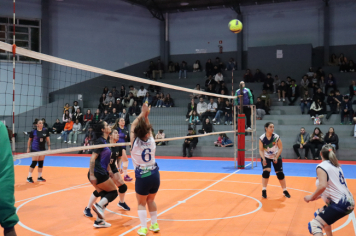 Foto - CAMPEONATO MUNICIPAL DE VÔLEI FEMININO 