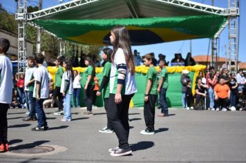 Foto - Desfile Cívico -  Comemoração do Bicentenário da Independência do Brasil 