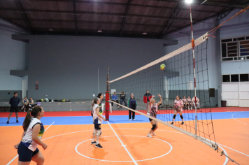 Foto - CAMPEONATO MUNICIPAL DE VÔLEI FEMININO 
