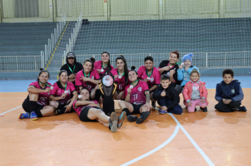 Foto - PREMIAÇÃO CAMPEONATO POPULAR MUNICIPAL DE FUTSAL FEMININO