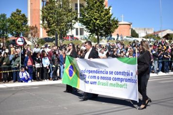 Foto - Desfile Cívico -  Comemoração do Bicentenário da Independência do Brasil 