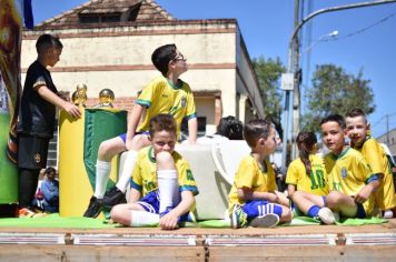 Foto - Desfile Cívico -  Comemoração do Bicentenário da Independência do Brasil 