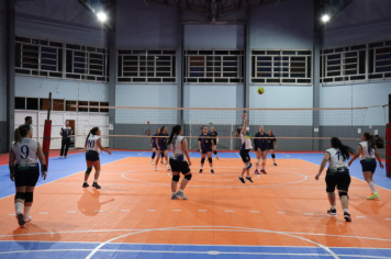 Foto - CAMPEONATO MUNICIPAL DE VÔLEI FEMININO 