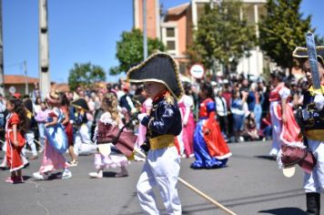 Foto - Desfile Cívico -  Comemoração do Bicentenário da Independência do Brasil 