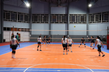 Foto - CAMPEONATO MUNICIPAL DE VÔLEI FEMININO 
