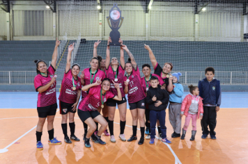 Foto - PREMIAÇÃO CAMPEONATO POPULAR MUNICIPAL DE FUTSAL FEMININO