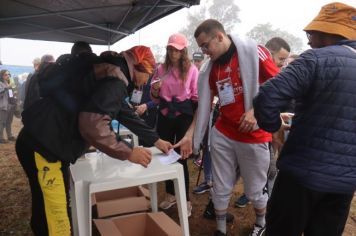 Foto - 1ª Caminhada Internacional no Circuito Cerro da Onça de Piraí do Sul foi sucesso