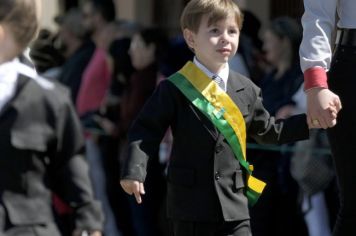 Foto - Desfile Cívico -  Comemoração do Bicentenário da Independência do Brasil 