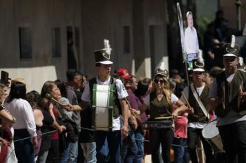 Foto - Desfile Cívico -  Comemoração do Bicentenário da Independência do Brasil 