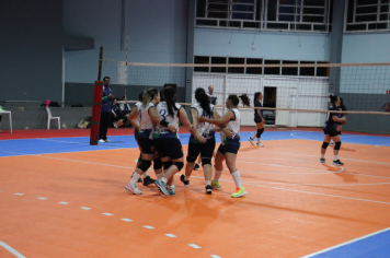 Foto - CAMPEONATO MUNICIPAL DE VÔLEI FEMININO 
