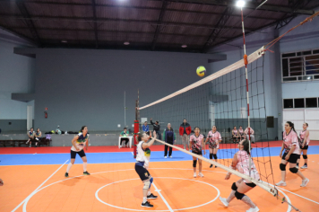 Foto - CAMPEONATO MUNICIPAL DE VÔLEI FEMININO 