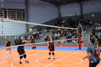 Foto - CAMPEONATO MUNICIPAL DE VÔLEI FEMININO 
