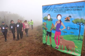 Foto - 1ª Caminhada Internacional no Circuito Cerro da Onça de Piraí do Sul foi sucesso