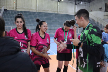 Foto - PREMIAÇÃO CAMPEONATO POPULAR MUNICIPAL DE FUTSAL FEMININO