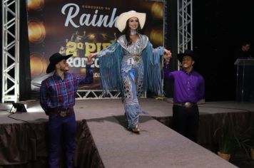 Foto - Concurso elege Rainha, 1ª e 2ª Princesas do II Piraí Rodeo Fest