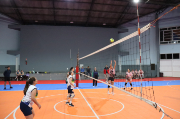 Foto - CAMPEONATO MUNICIPAL DE VÔLEI FEMININO 