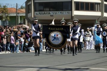 Foto - Desfile Cívico -  Comemoração do Bicentenário da Independência do Brasil 