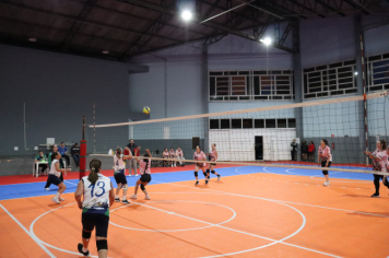 Foto - CAMPEONATO MUNICIPAL DE VÔLEI FEMININO 