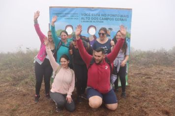 Foto - 1ª Caminhada Internacional no Circuito Cerro da Onça de Piraí do Sul foi sucesso