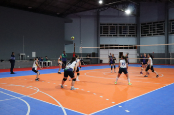 Foto - CAMPEONATO MUNICIPAL DE VÔLEI FEMININO 
