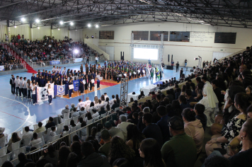Comunidade piraiense celebra abertura do XI JEPSUL no Ginásio de Esportes 