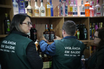 Fiscalização inspeciona estabelecimentos comerciais de bebidas em Piraí do Sul