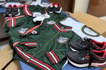 Prefeitura de Piraí do Sul entrega novos uniformes escolares para todos os alunos da rede pública