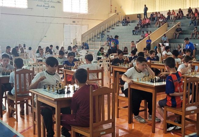 Piraí do Sul lança Circuito Piraiense de Xadrez Escolar